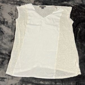 pea in the Pod White Maternity V-neck t-shirt